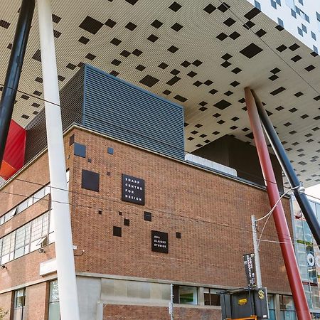 Quickstay - Chic In Yorkville Toronto Exterior foto