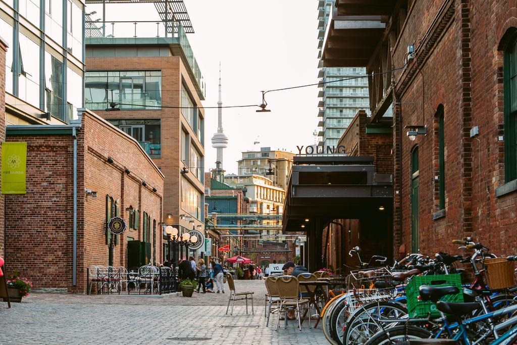 Quickstay - Chic In Yorkville Toronto Exterior foto