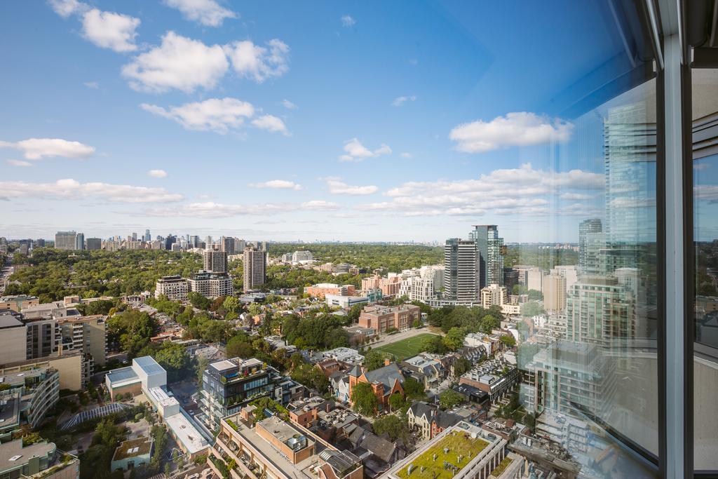 Quickstay - Chic In Yorkville Toronto Exterior foto